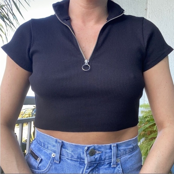 Express Y2k Ribbed Zipper Crop Top - Picture 5 of 8